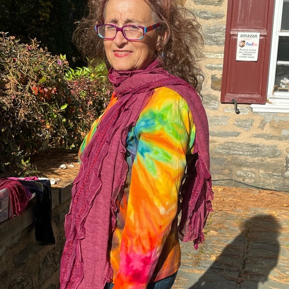 Scarf - Picture 1 of 4